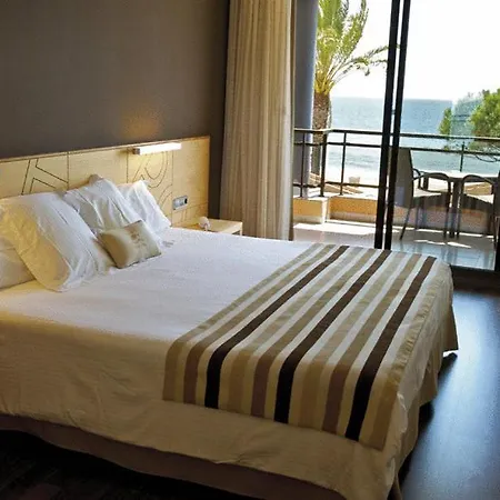 Hotel Restaurant Sant Pol 3*