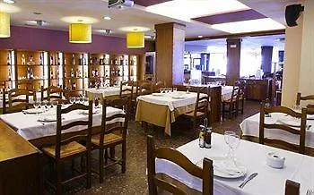 Отель Restaurant Sant Pol