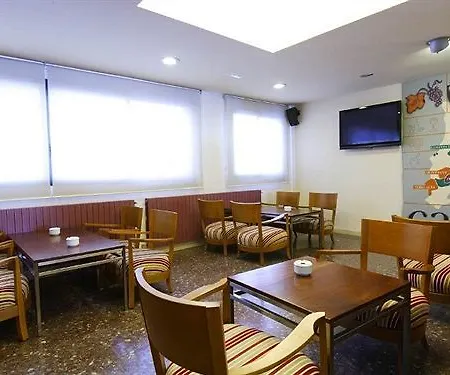 Отель Restaurant Sant Pol Сан-Фелиу-де-Гишольс